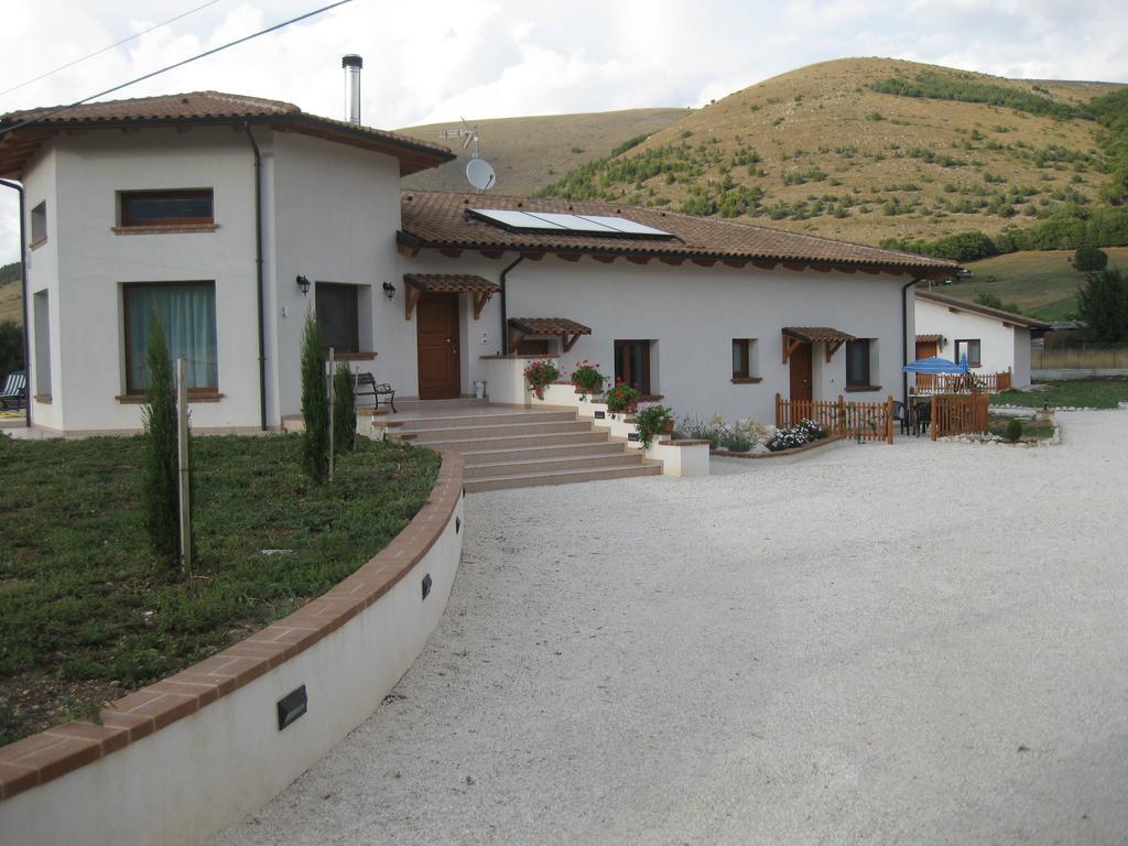 La Collina Di Peppino Bed and Breakfast Trasacco Eksteriør billede